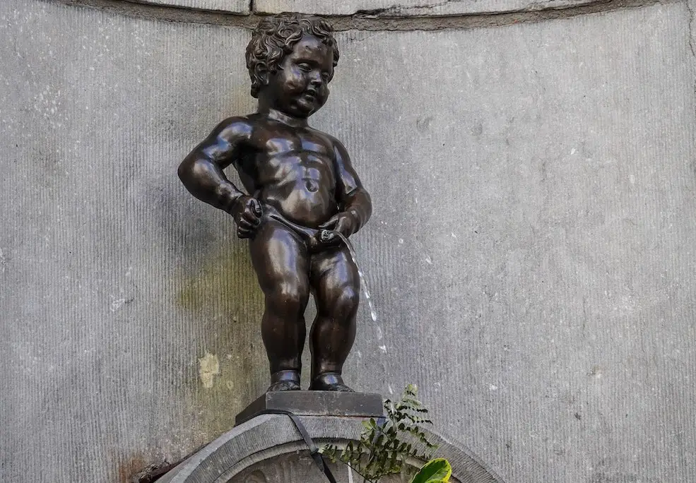 What causes the unpleasant odor in my bidet