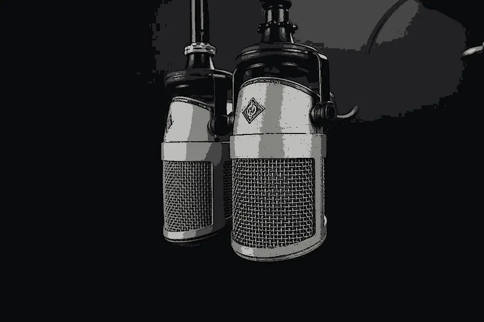 Does a launcher drain battery?