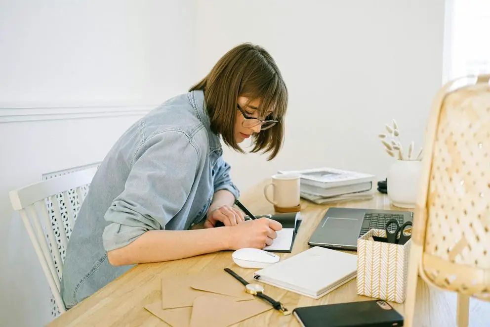 Methods to Conceal Instagram Notes from Specific Followers