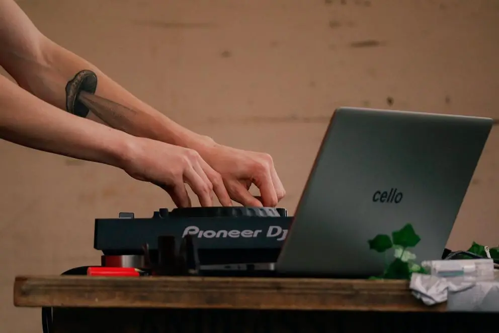 Is the i5 processor suitable for Programming tasks?